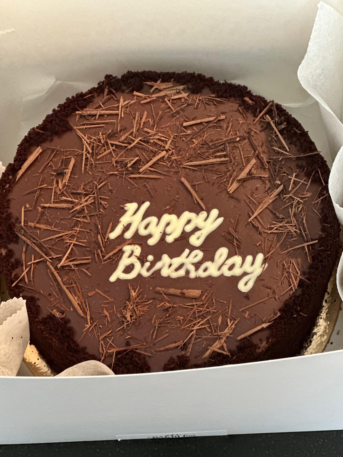 Minimalistische verjaardagstaart in Almere van BakBliss